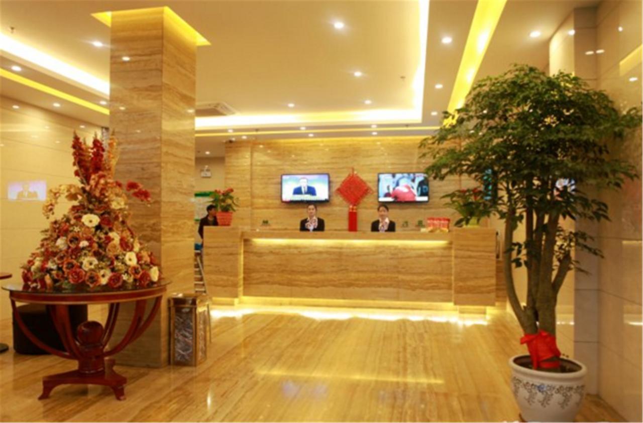 Greentree Inn Shanghai Hongqiao Hub Cao'An Road Huajiang Branch Road Express Hotel Jiading Exterior foto